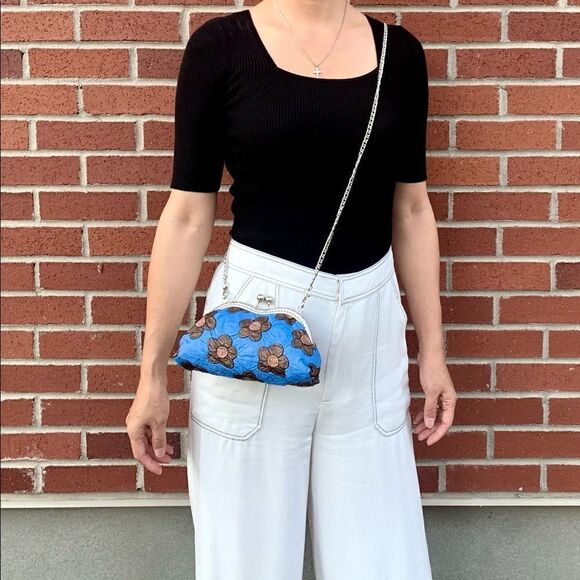 Vintage Embossed Floral Leather Clutch/Wristlet/Crossbody & 2 Chain Styles - Picture 1 of 14